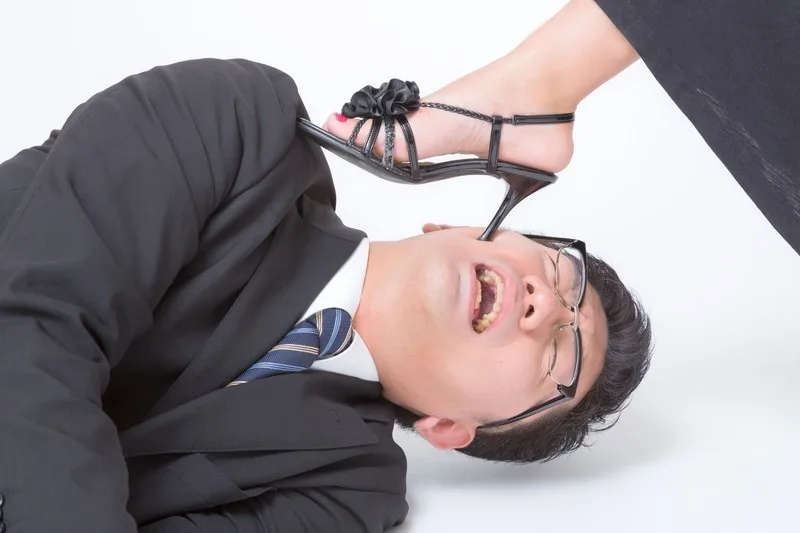 無茶な仕事させる職場だったら転職したほうが良いです。自分の身を守れるのは自分だけだ。