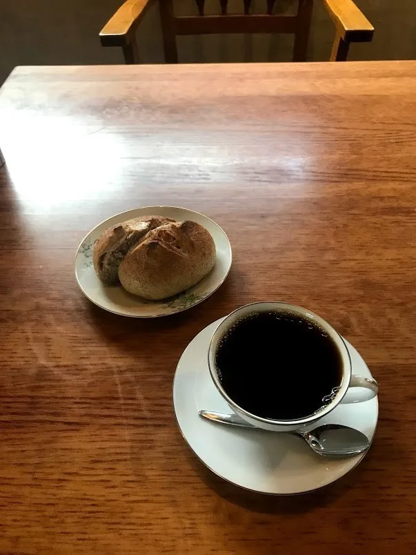 うるま市の「Tettoh Coffee」（テットウコーヒー）に行った。