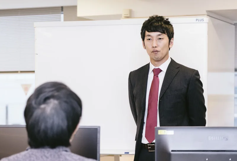 本格的に副業を始めようとしている。