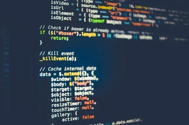 完璧なる情報ジャンキーの戯言。