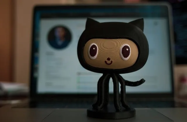 Githubで小説をバージョン管理すると面白いかもしれない。