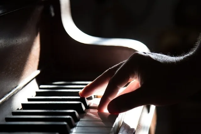 音楽を聴くと昔の思い出を思い出す。