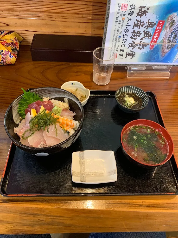 人は歩みを止めた時に年老いていく。