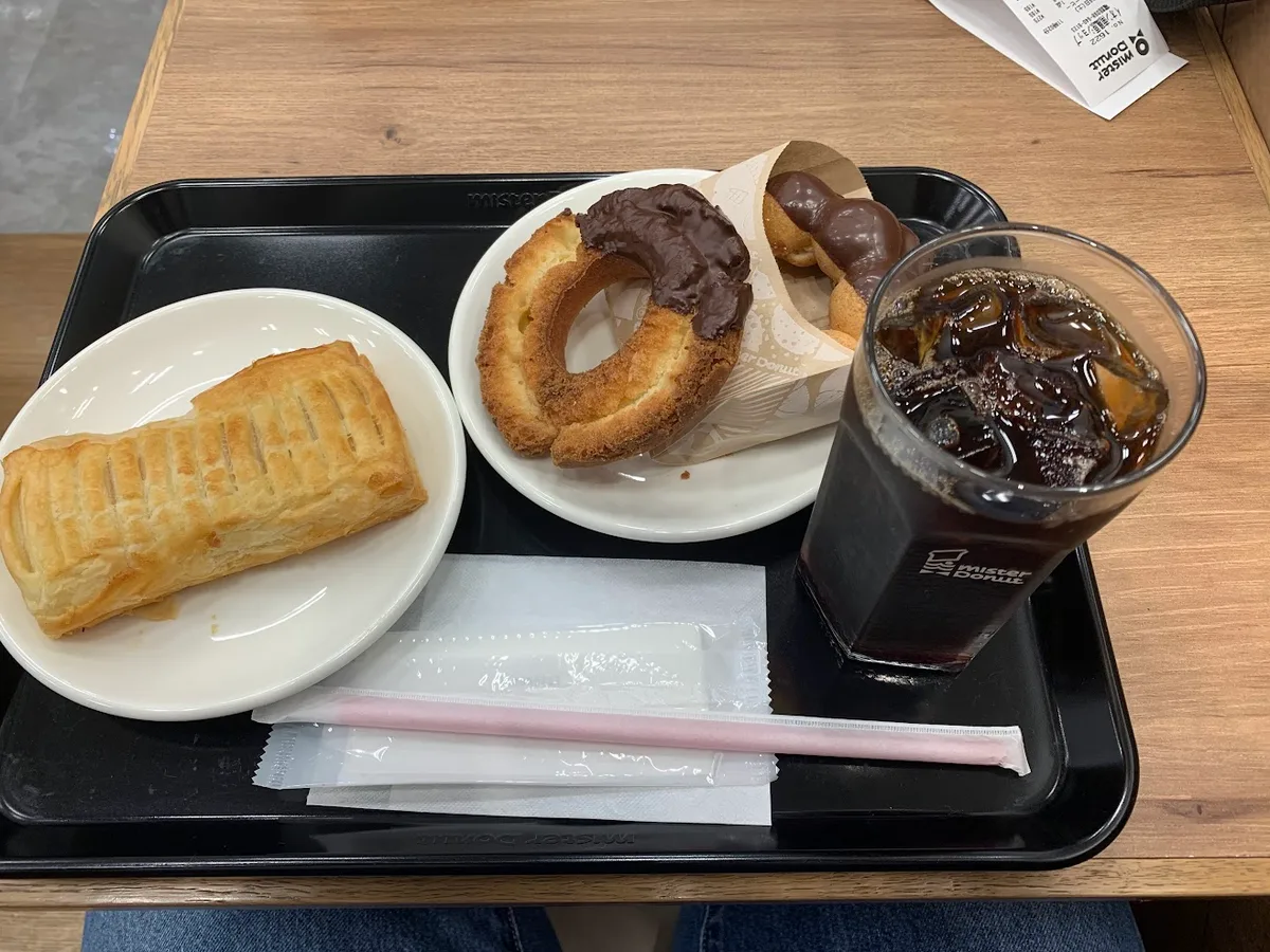 ドーナツは人生と同じで深くて重い。