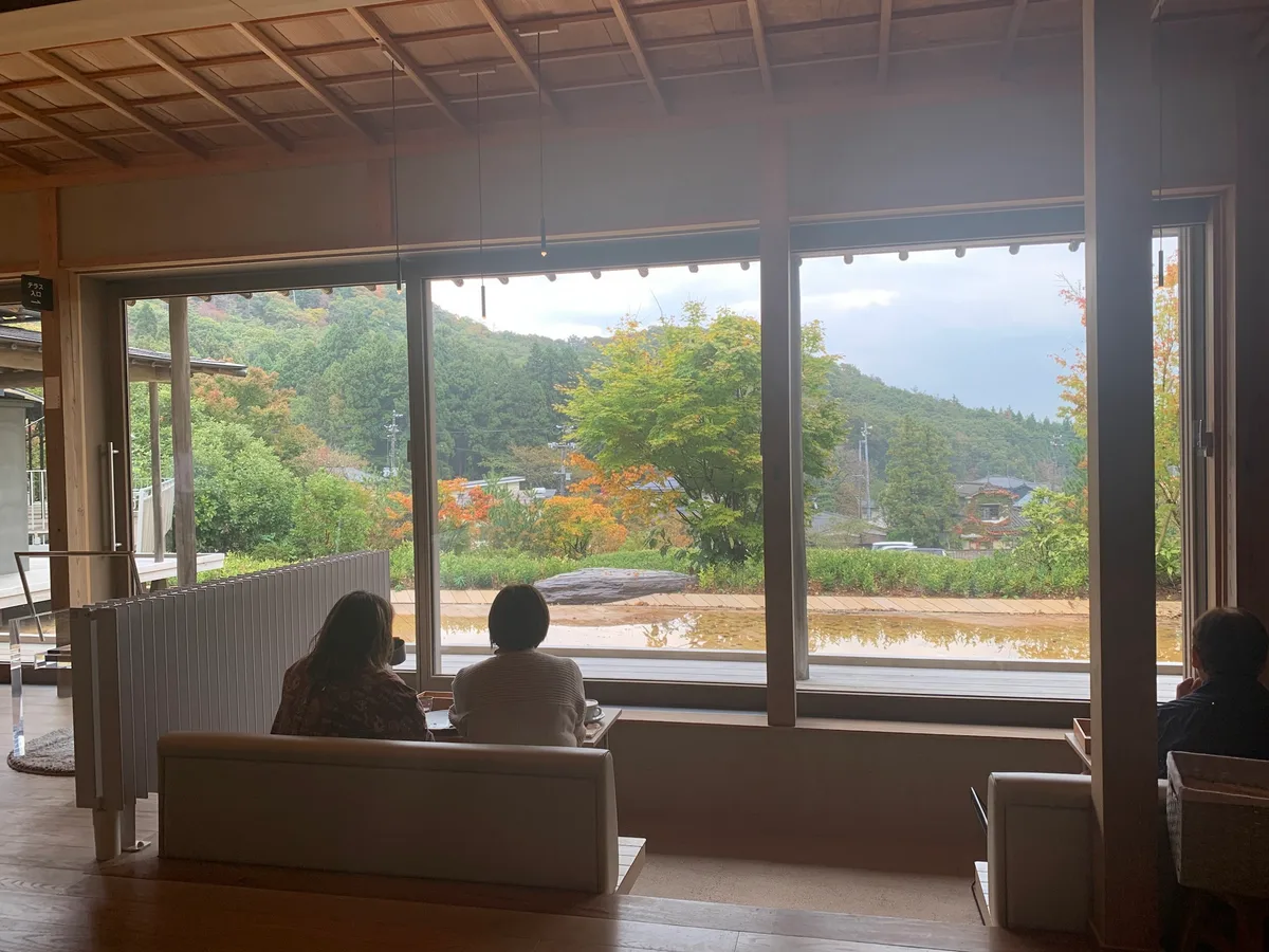 旅から帰る車窓を眺めて考えることなど。
