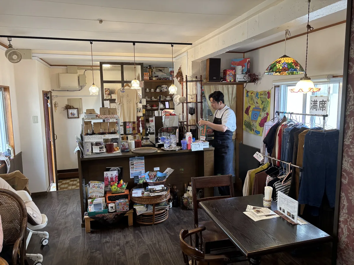 首里の「山下珈琲店」と南城市の「雨宿り」に行ってきた。